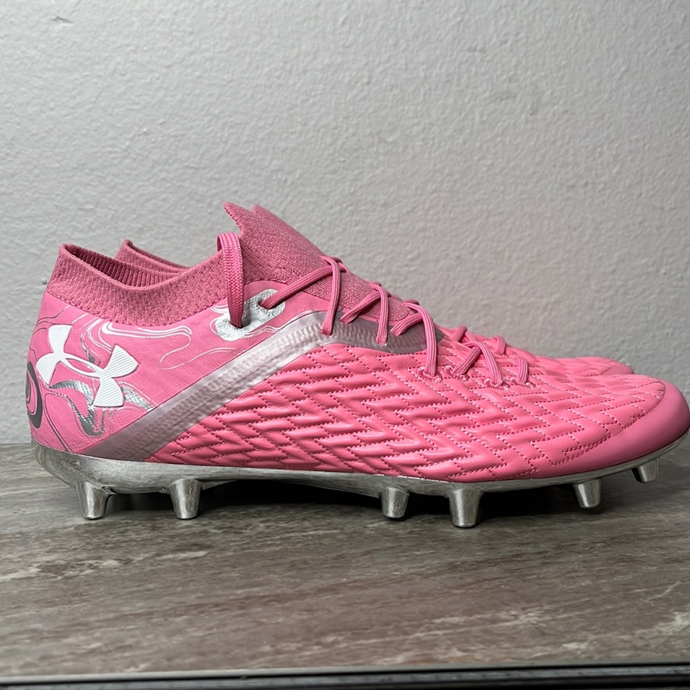Under Armour Clone Magnetico Pro Pink Soccer Cleats Rare Men’s Size 11.5